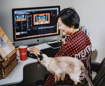 Hye Sun Kwon in her studio